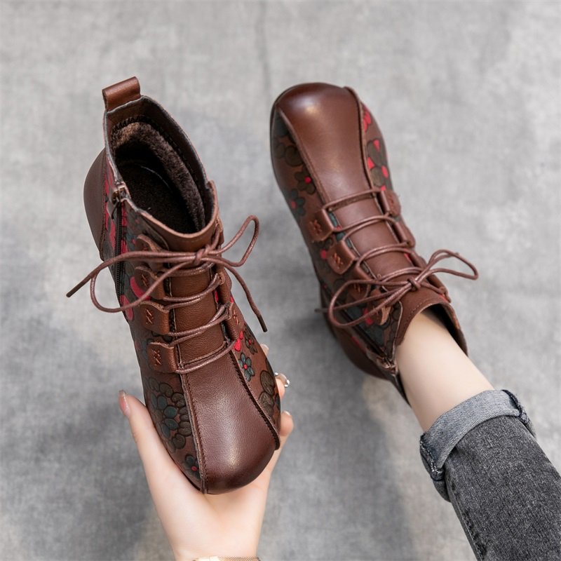 leather boots color brown size 5.5 for women