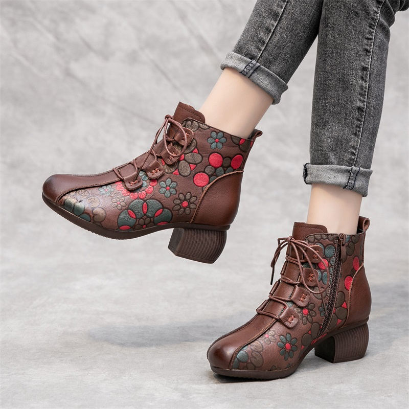 print boots color brown size 7 for women