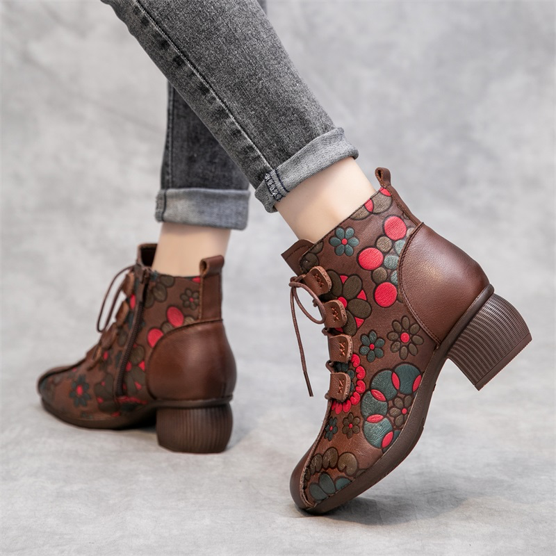 winter boots color brown size 7 for women