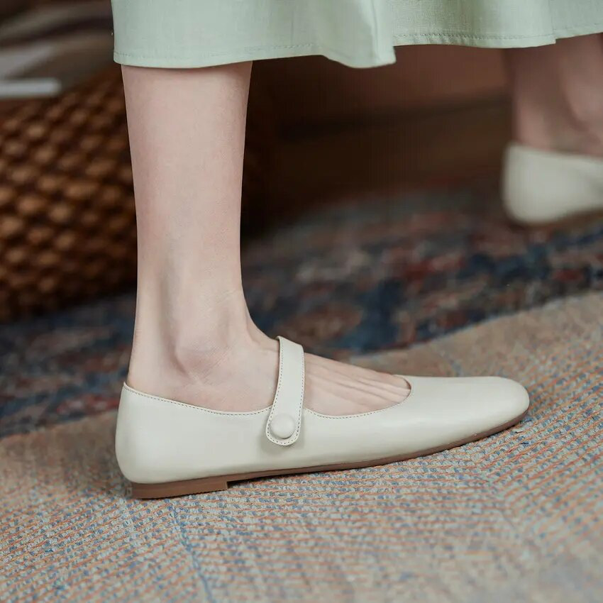leather loafer shoes color beige size 9 for women