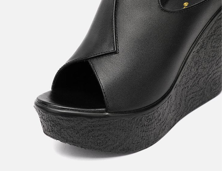 open toe sandals color black size 10 for women