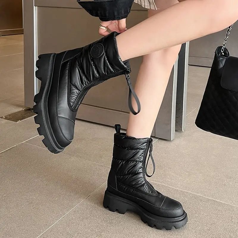 casual boots color black size 6.5 for women