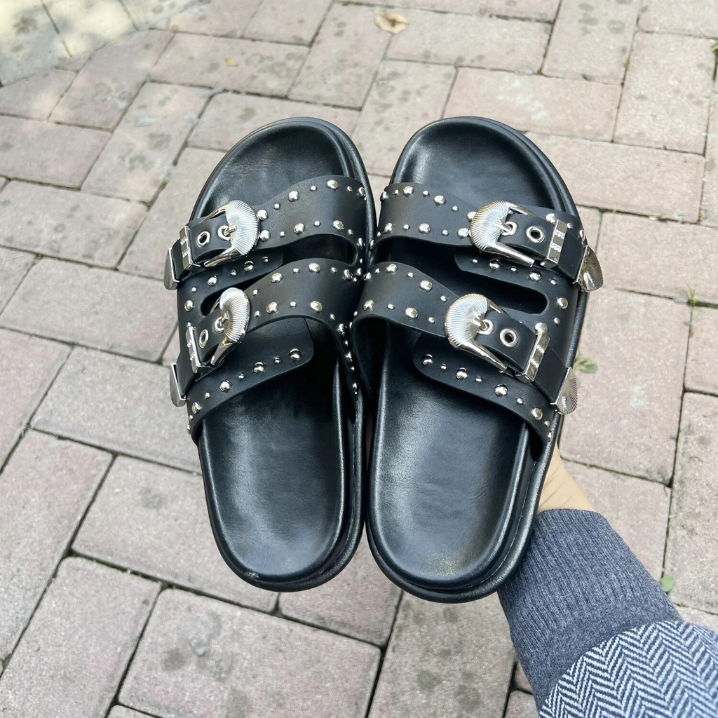rubber slipper color black size 7 for women