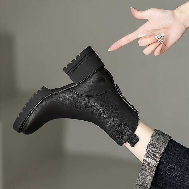 platform winter boots color black size 8 for women