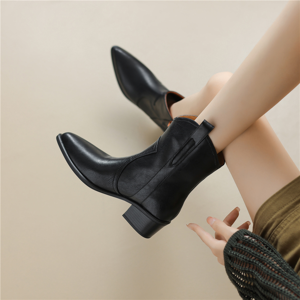 comfortables boots color black size 6 for women