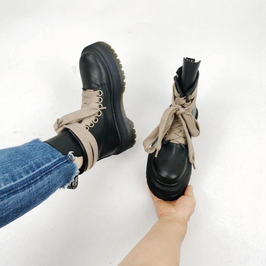 leather boots color black size 5.5 for women