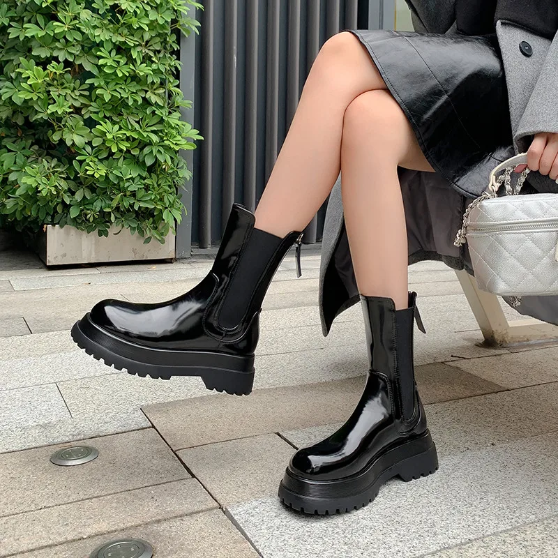 leather boots color black size 7 for women