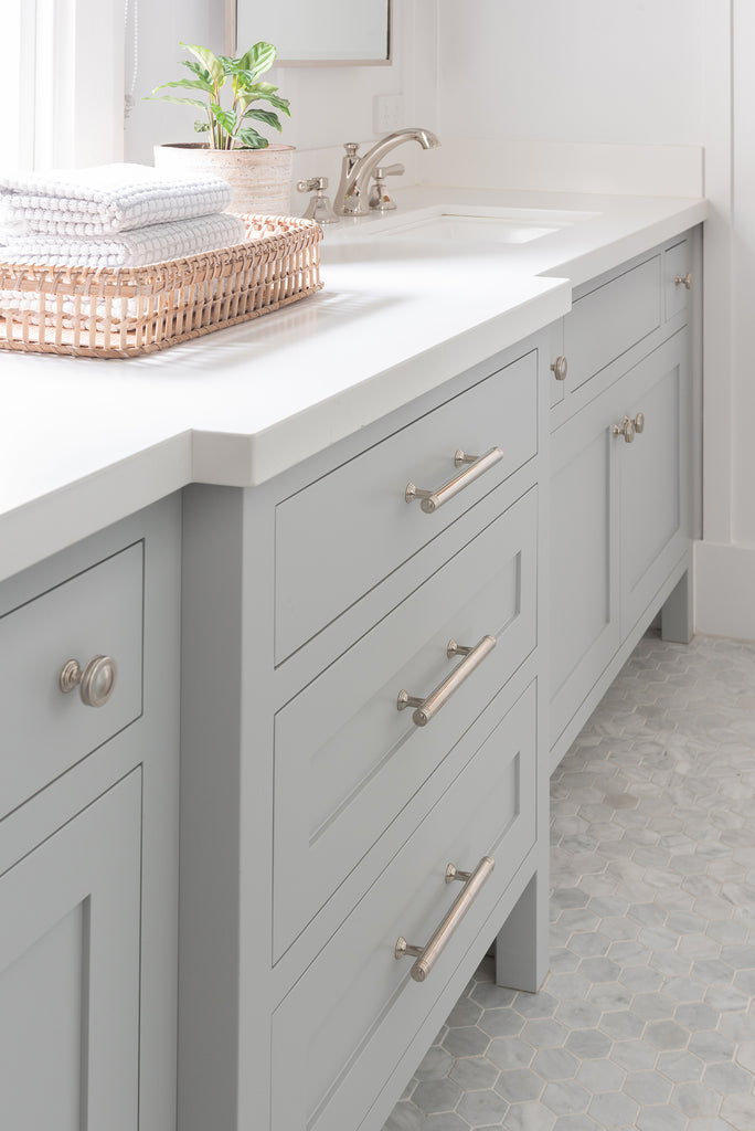 https://cdn.shopify.com/s/files/1/2054/5999/files/bathroom-cabinet-trends_1024x1024.jpg?v=1591960659