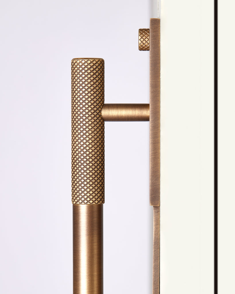 close up of mix solid brass pull handle