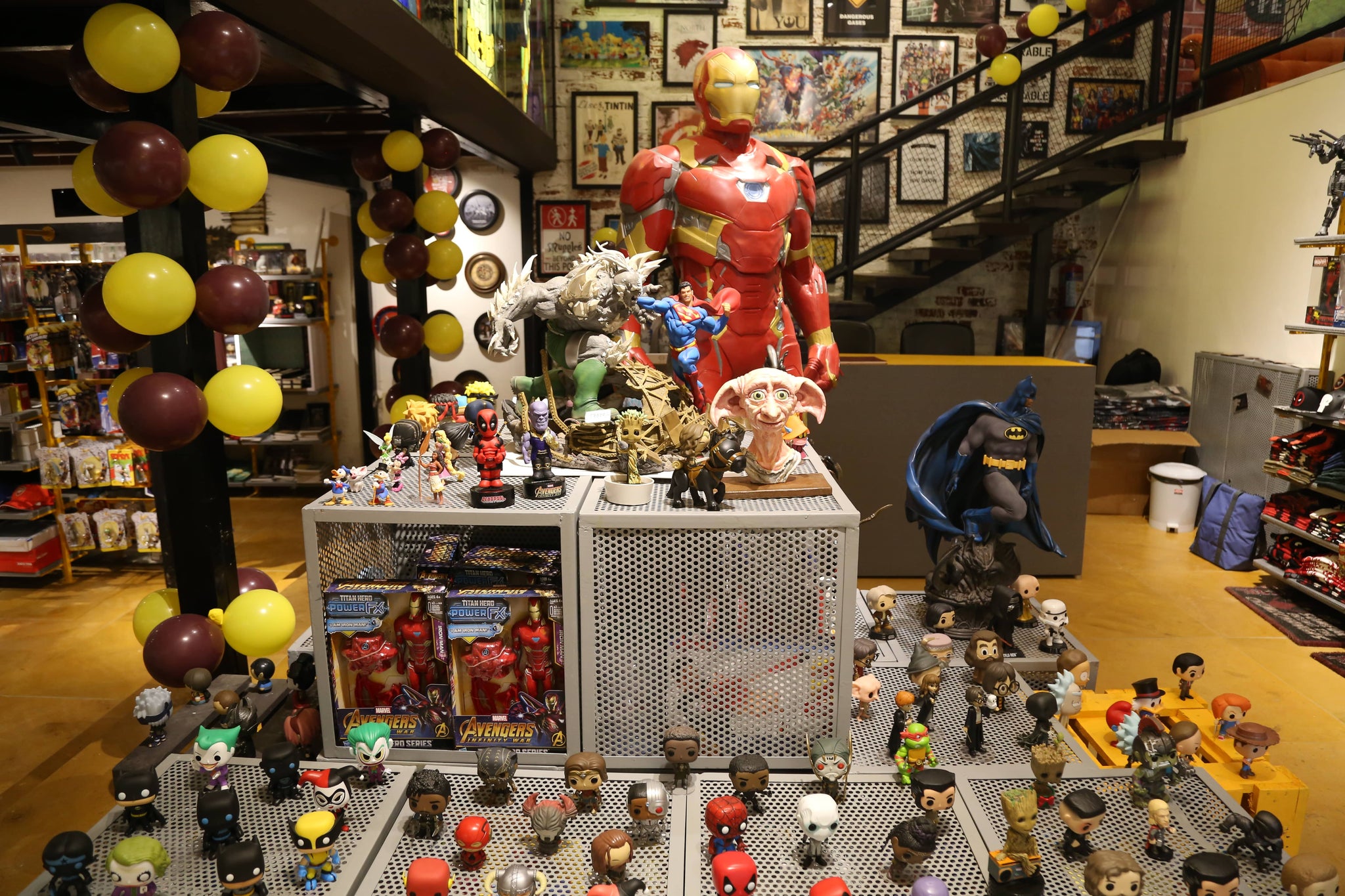 Entertainment Store india's Largest Collectible Store