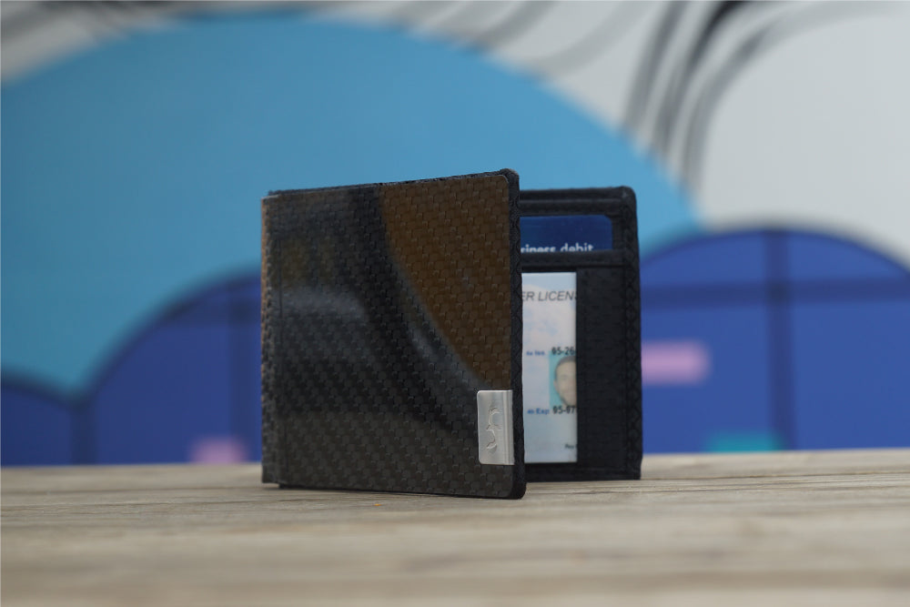 MAX 3.0 Common Fibers Carbon Fiber Bifold Wallet with ID Slot