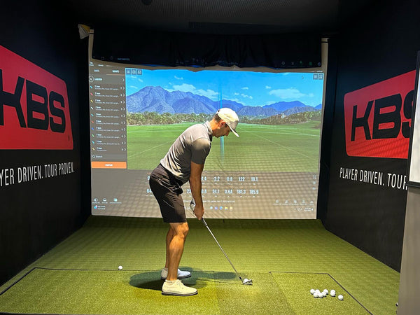 Cameron Tringale at KBS Golf Experience - Fiberbuilt Player Preferred Series Studio Mat