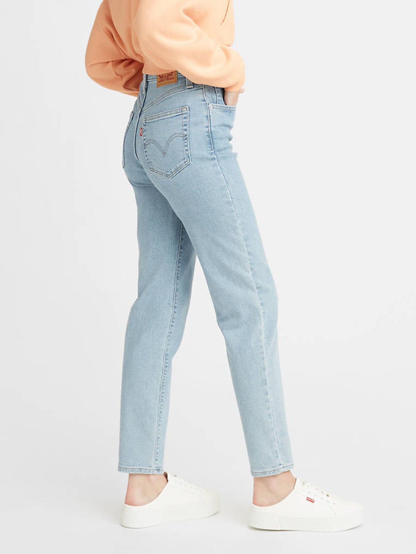 Levis High Waisted Mom Jeans | EMPIRE