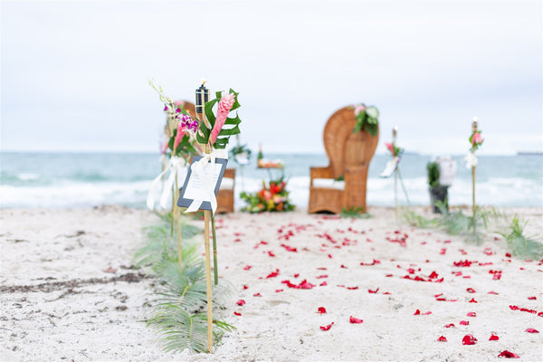 Florida proposal, beach proposal, ocean proposal, Polynesian proposal, tropical proposal, boho proposal, the yes girls events, proposal planners, the box sock, thin ring box, pocket sock, hidden engagement ring box 