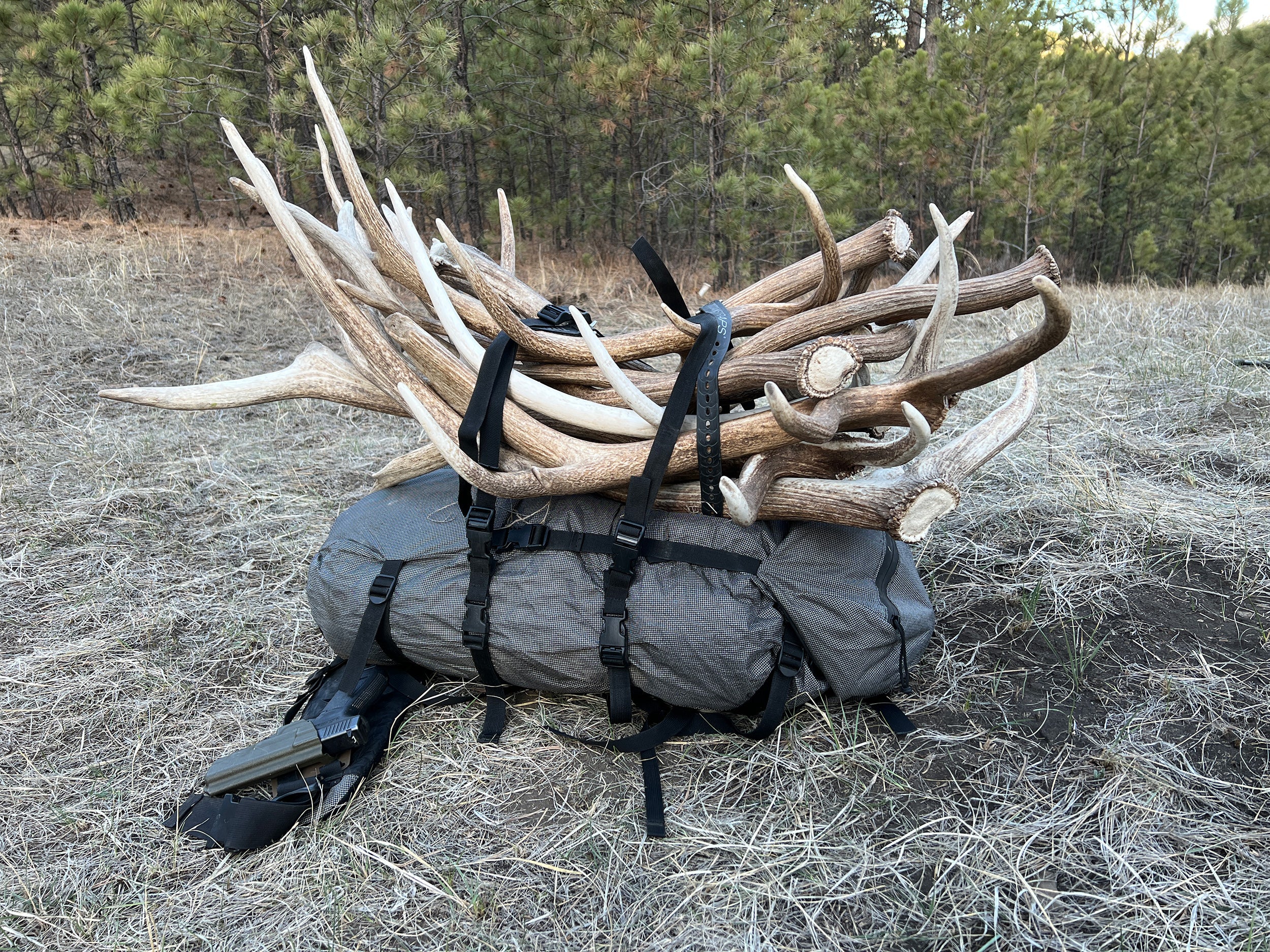 Terminus 7000 hunting pack with elk sheds