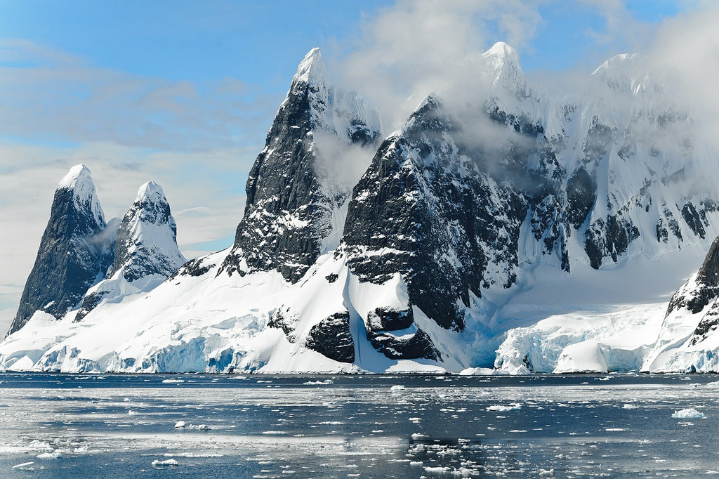 antarctica travel mountain christmas holiday vacation