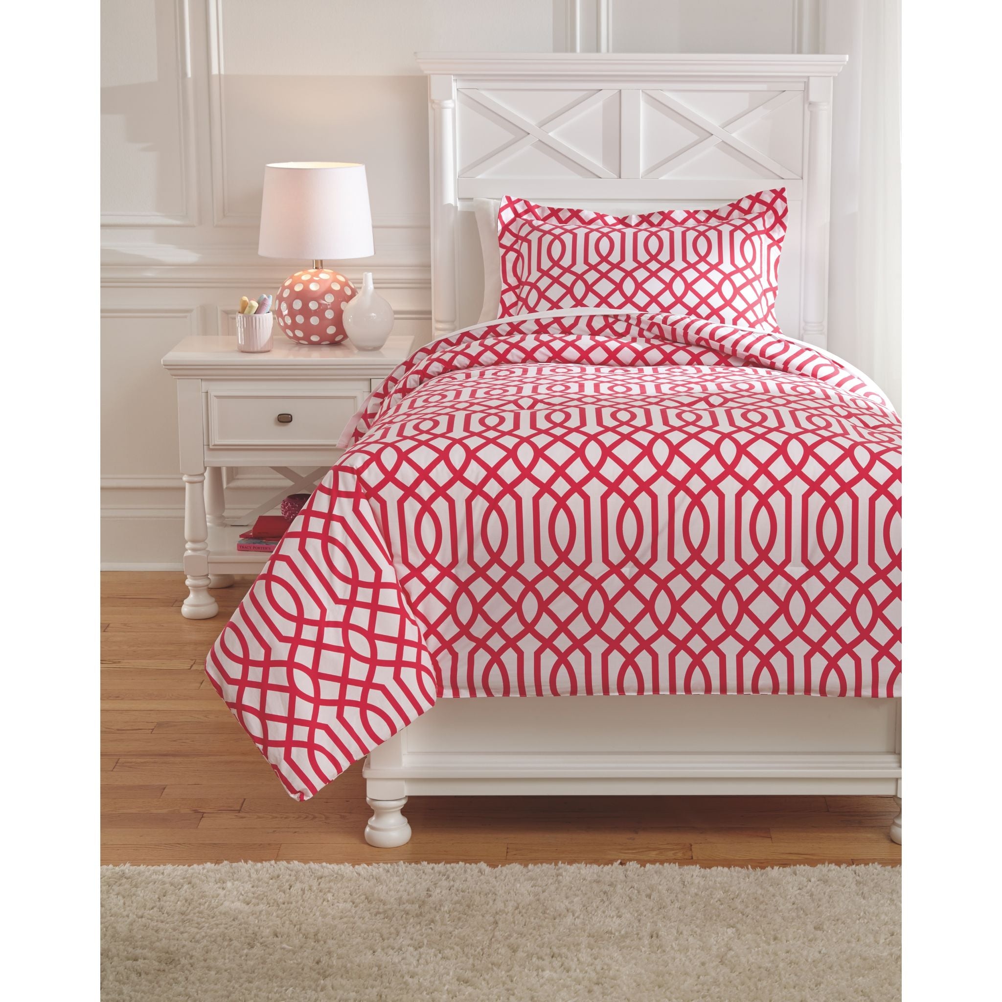 Loomis Twin Comforter Set – Ashley HomeStore - Canada