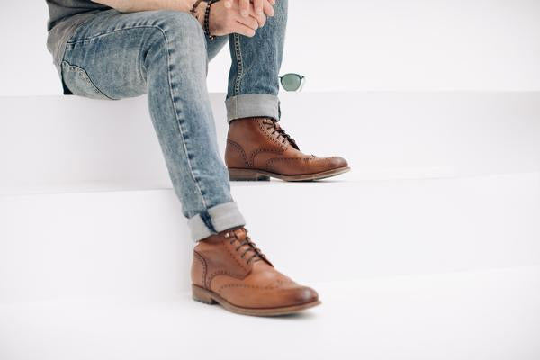 tan dress shoes with jeans