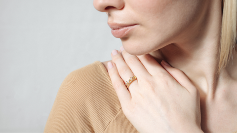 French minimalist gold ring