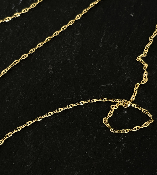 Petite Capri Curb Chain Necklace - Kinn