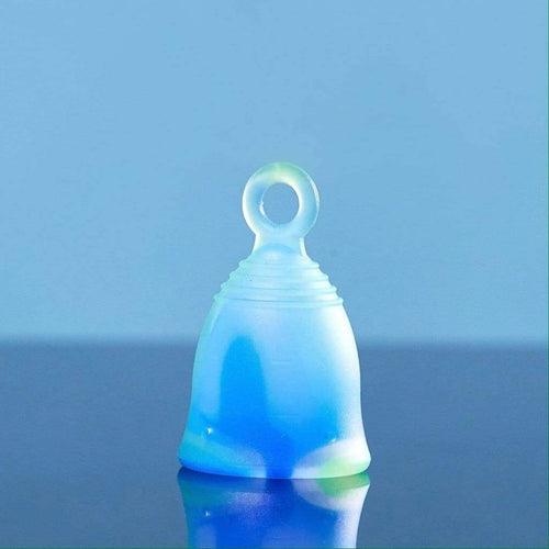 Peachlife® Mini Menstrual Cup with Ring - Reusable for 10 years - Low Cervix Small, Extra Firm