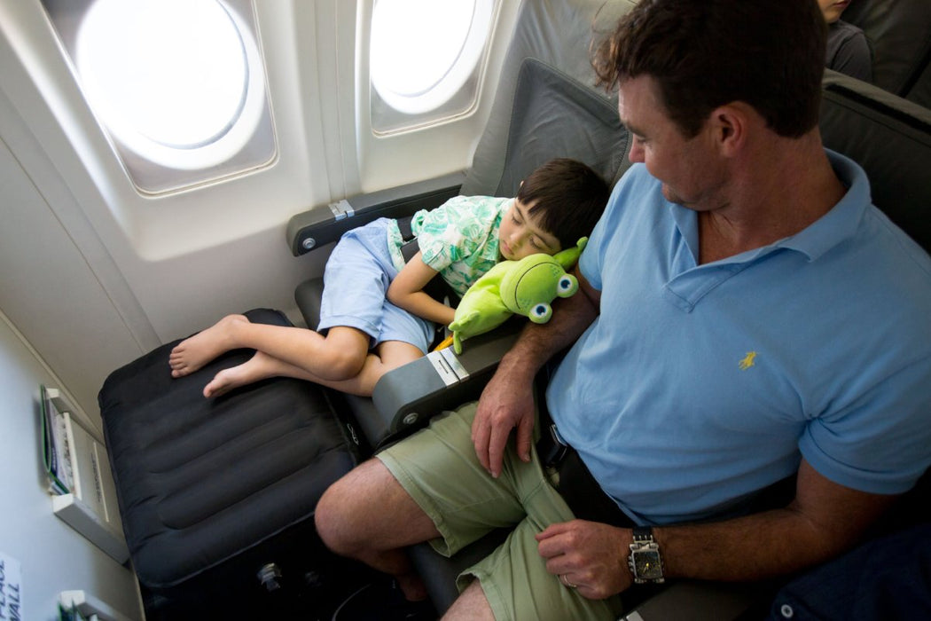 plane pal inflatable cushion