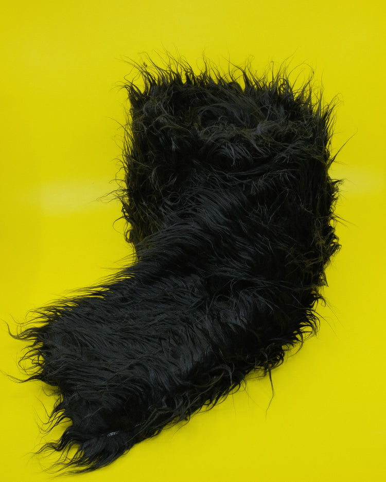 DPTO — Black Fake Fur Floss Scarf