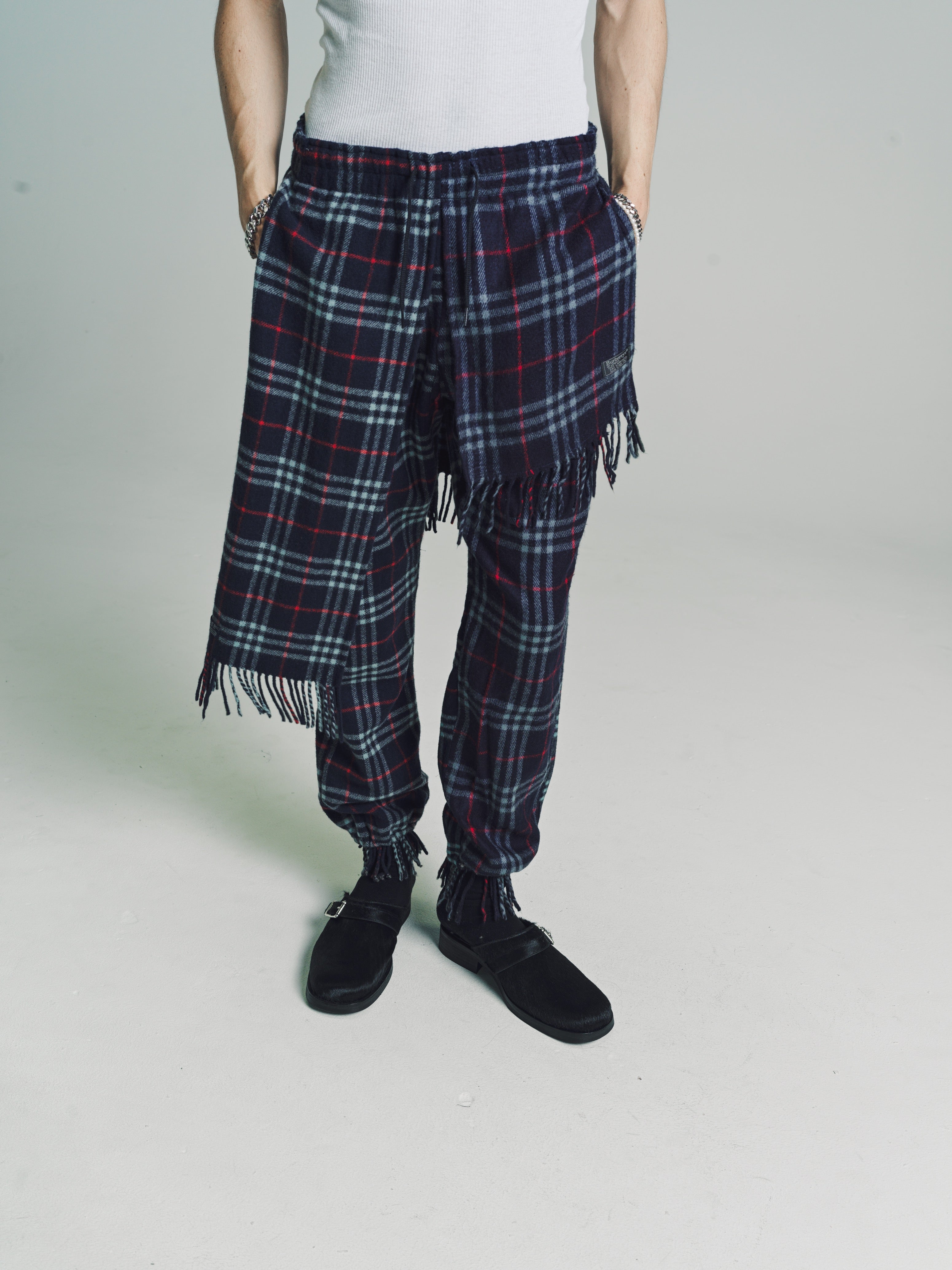 DPTO — Check Burberry Cashmere Scarf Sweat Pants