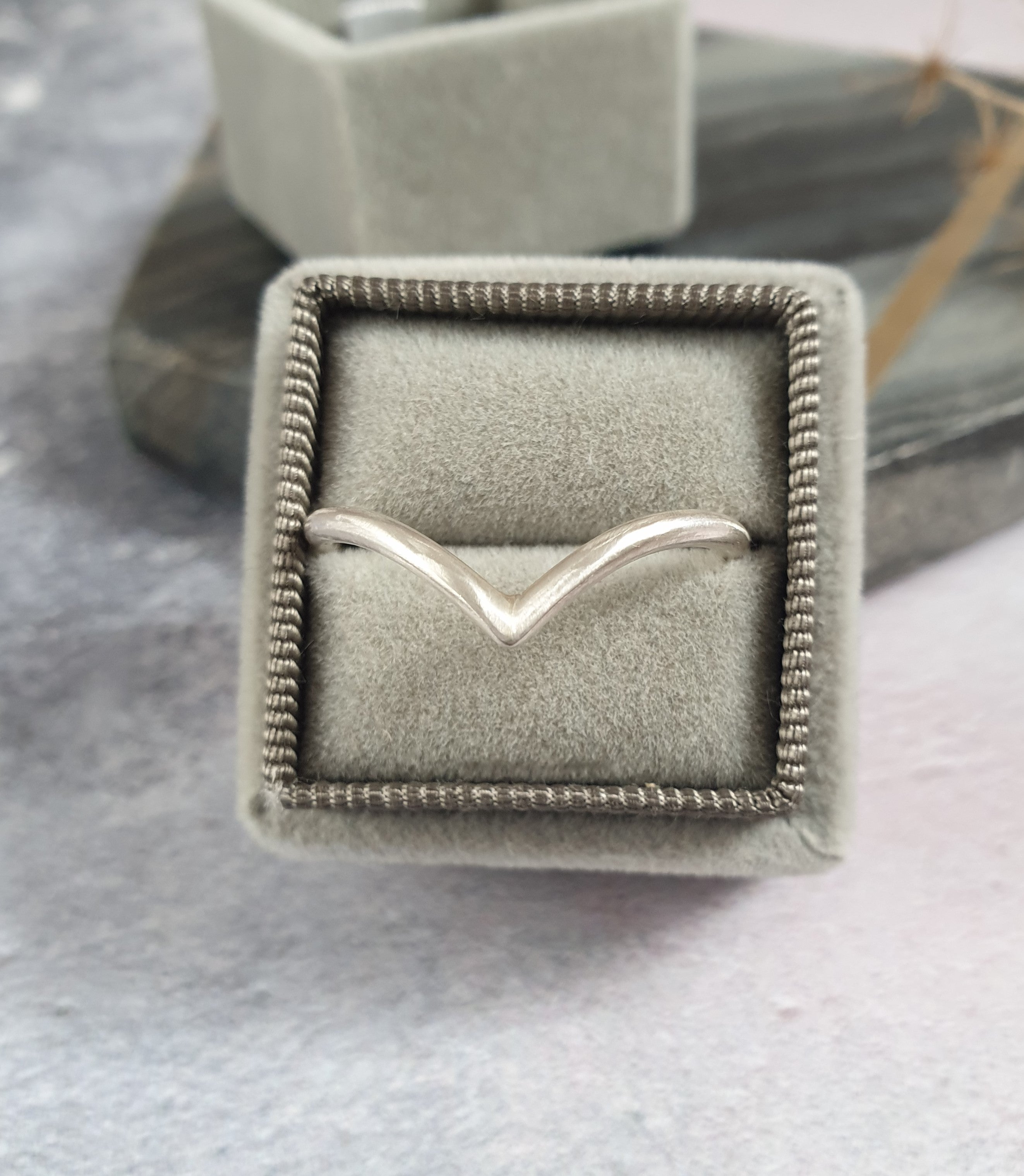 Silver Wishbone Round Ring