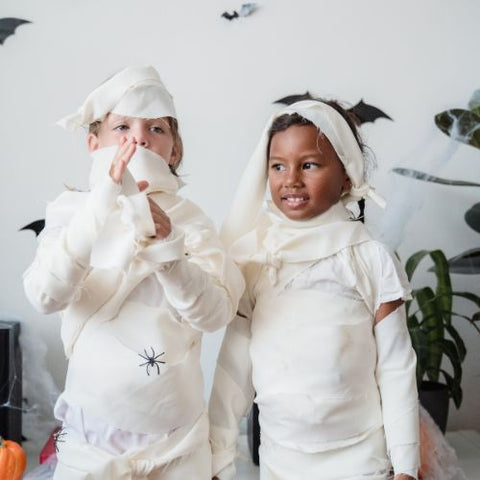 homemade-mummy-halloween-costume-fabfinds