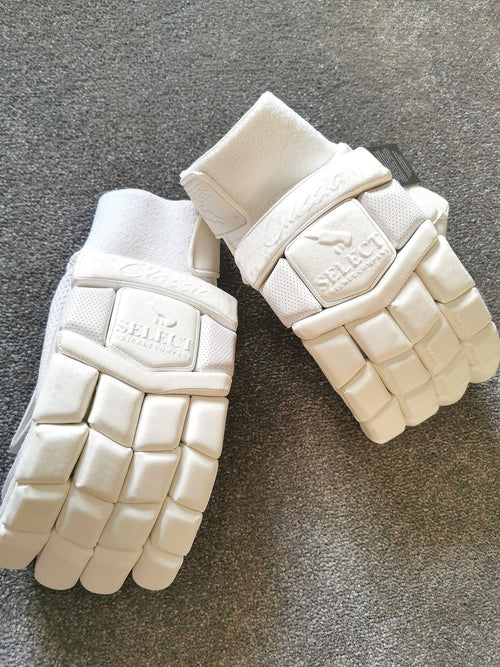Select Classic Batting Gloves