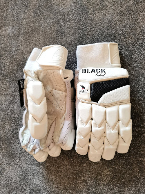 Select Black Label Batting Gloves