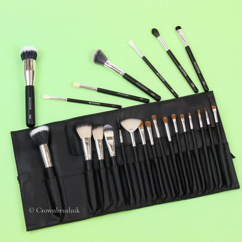 Crownbrush Makeup Brush Set 706 and selection of makeup brushes