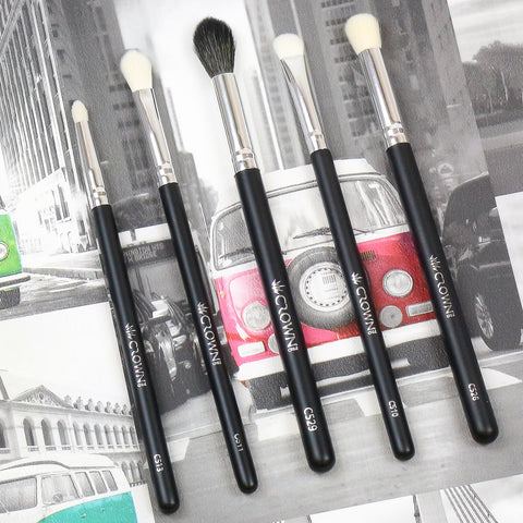 How Many Makeup Brushes Do I need - Eye Brushes