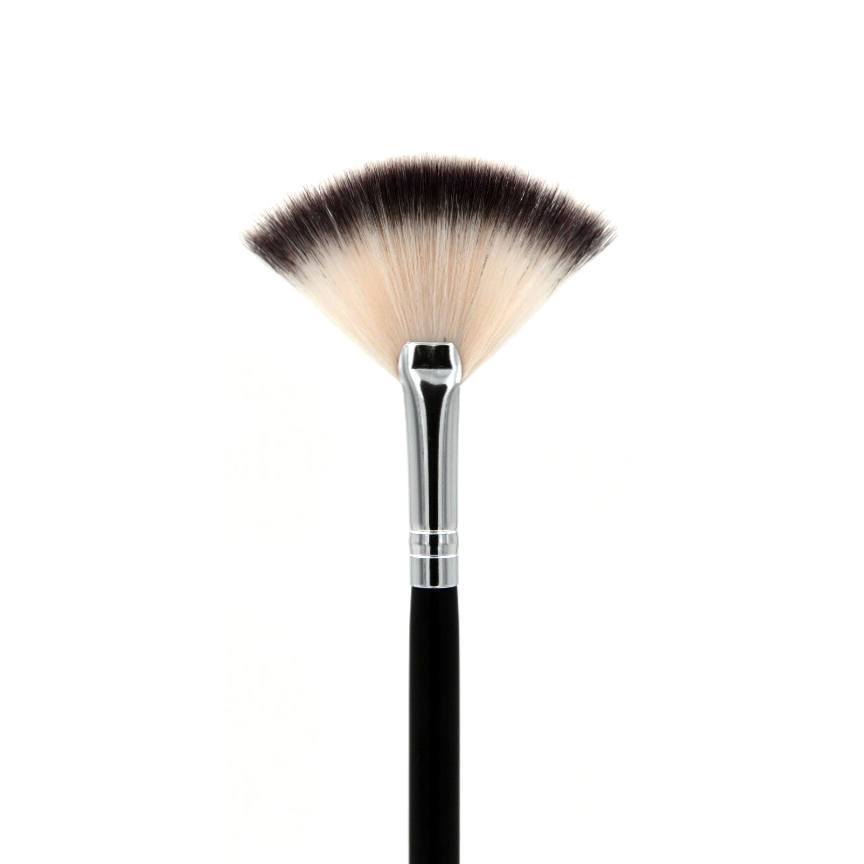 SS017 Deluxe Soft Fan Brush | Crownbrush