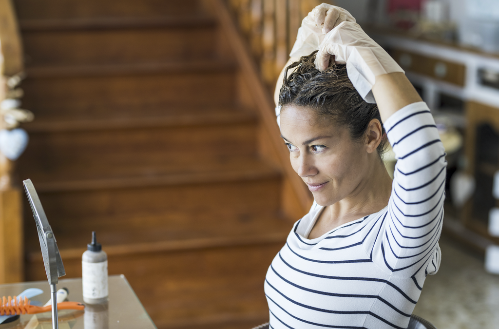 how to dye hair at home