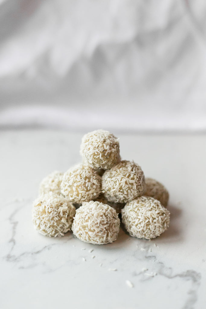 These Lemon Poppy Seed Balls Are the Tastiest Treats Around