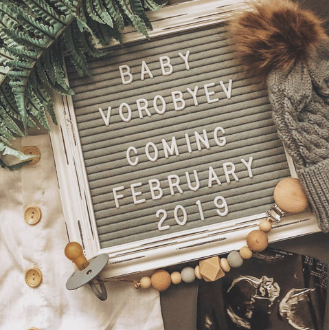 pregnancy announcement letterboard