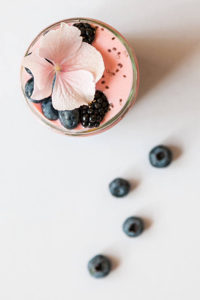 pink berry breakfast smoothie 