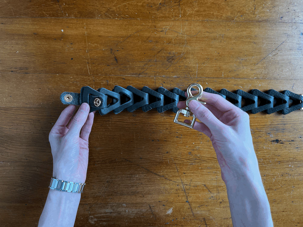 Step 4: Assembling a chain link strap