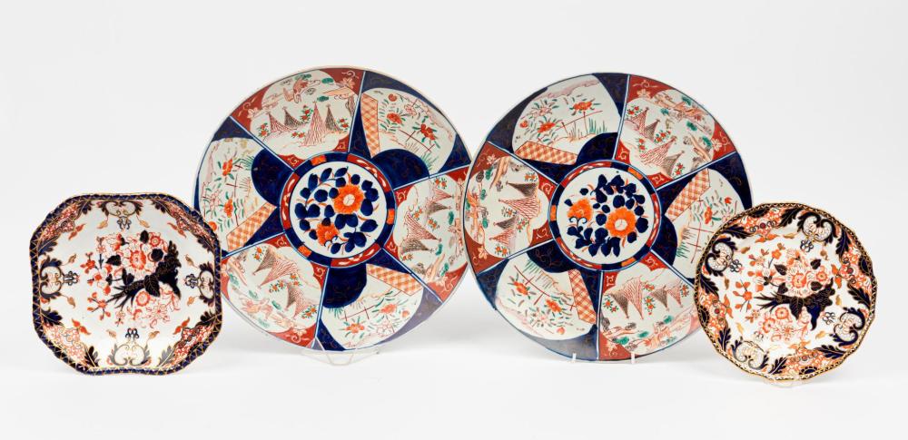 A Pair of Imari Chargers, Late 19th Century