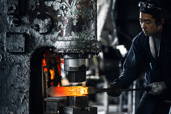 Forging steel with large hammers