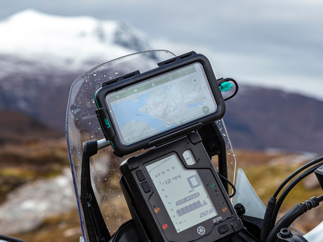 iphone xr motorcycle mount