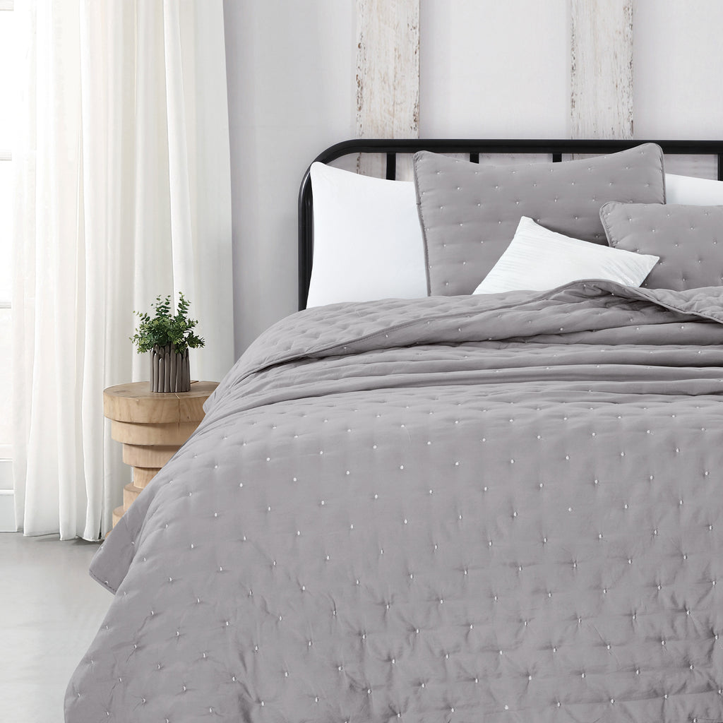 Athena Quilt Dark Gray