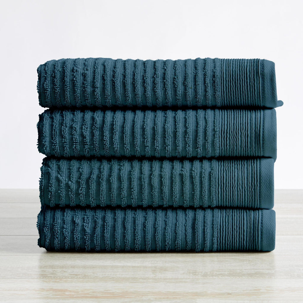 https://cdn.shopify.com/s/files/1/2077/7593/products/great-bay-home-4-pack-ribbed-hand-towels-rori-collection-34930781814959_1024x1024.jpg?v=1661203534