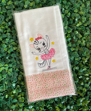 Gata Bailarina - Pañitos Bordados by Vale