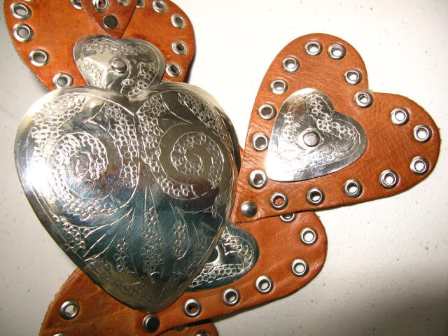 Heart medallion belt