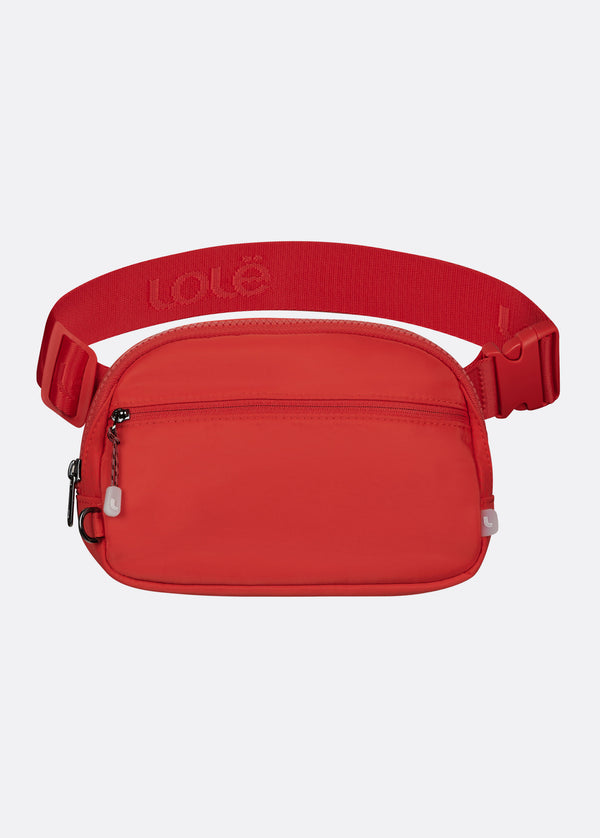 lole Fleece Belt Bag are available online at Costco.com for $16.99 shipped.  . Available in black or cream! . Click🖱️on the link in