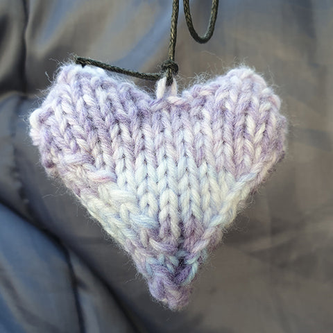 Annika Rutlin calling knitters to knit hearts for charity