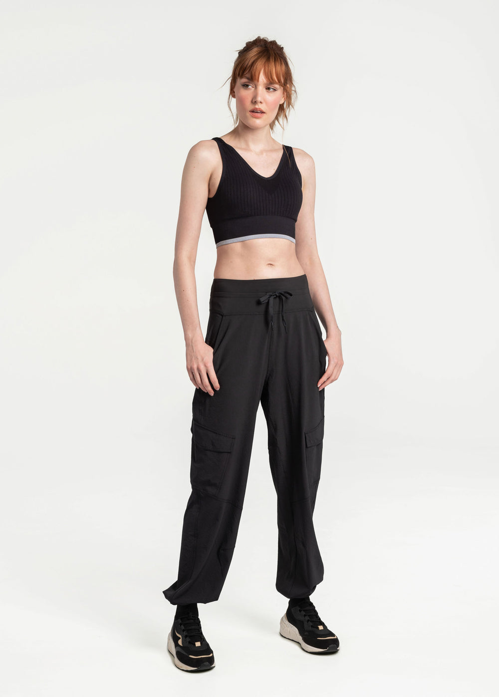 Momentum Cargo Pants | Women Joggers & Pants | Lolë